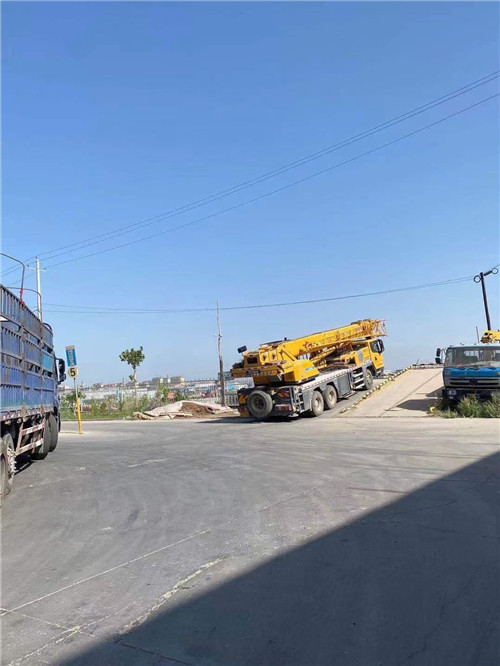 牟定县25吨吊车的租赁价格大概是多少？