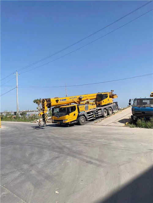 牟定县吊车作业时，可能会产生哪些额外收费项目？