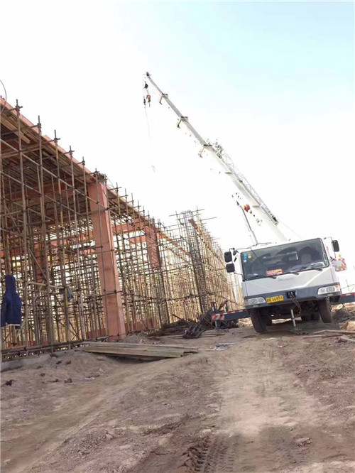 牟定县吊车作业的安全注意事项有哪些？